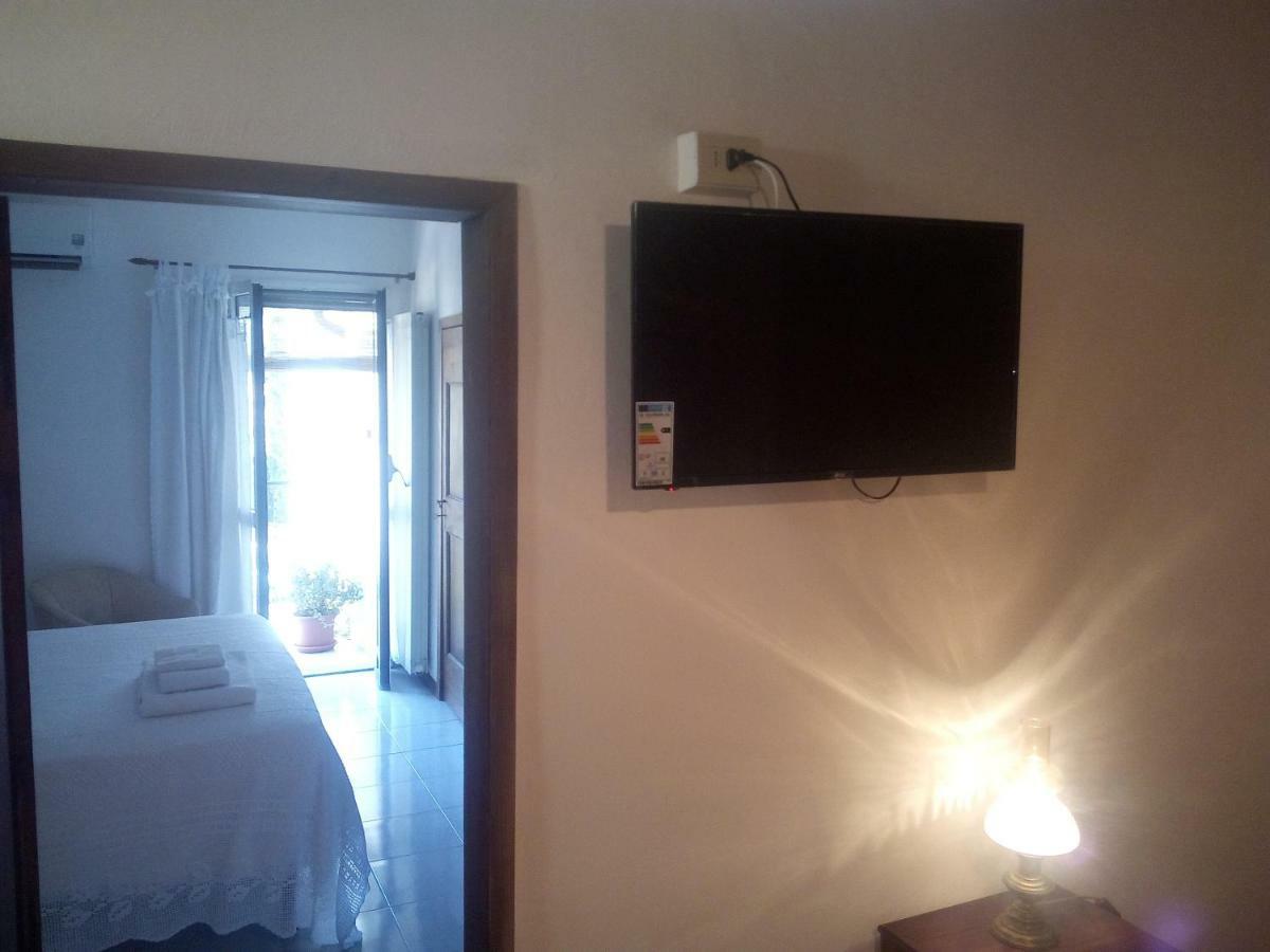 Center Comfy Mini Apartment Арецо Екстериор снимка