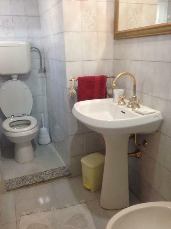 Center Comfy Mini Apartment Арецо Екстериор снимка